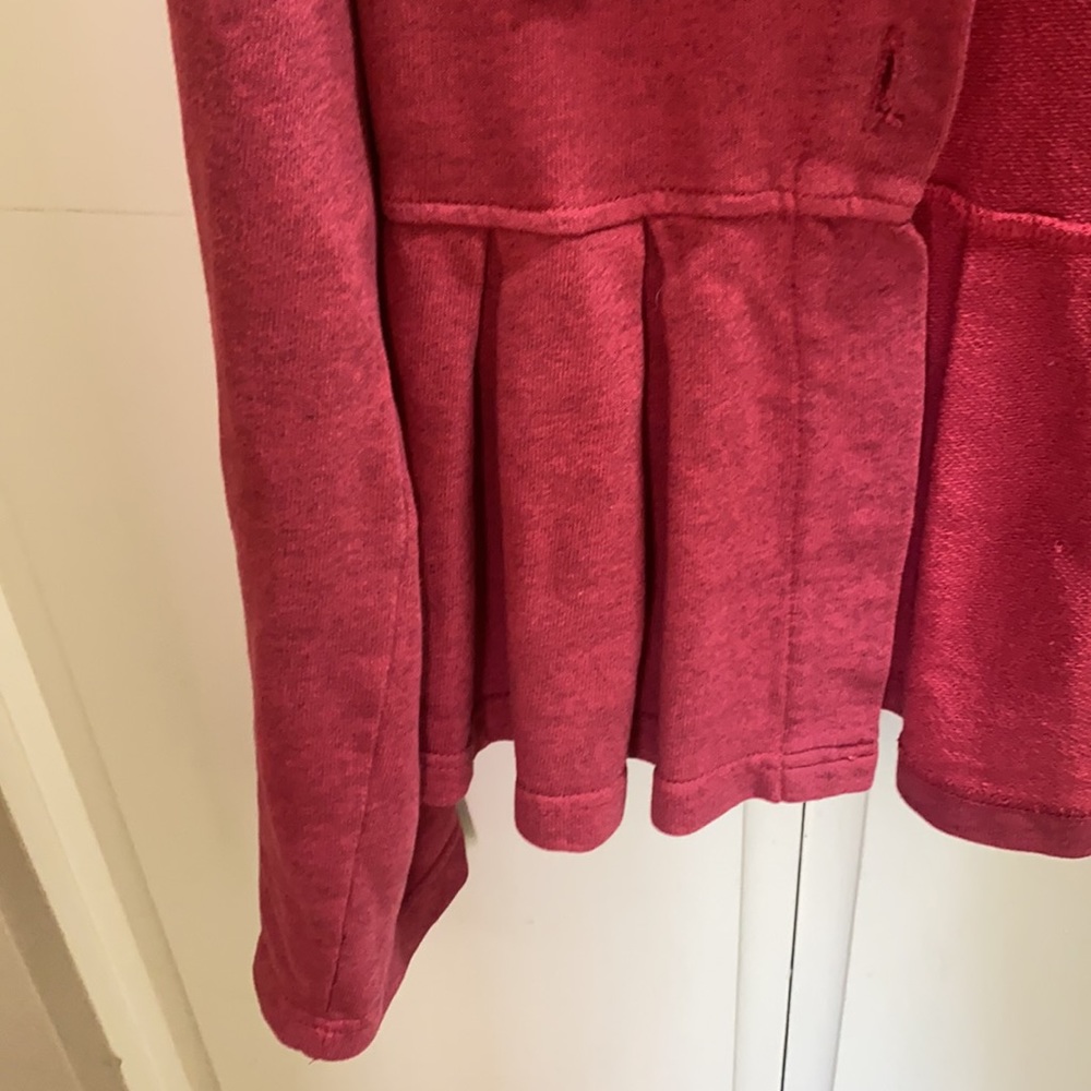 Red sweater jacket - Picture 4 of 6